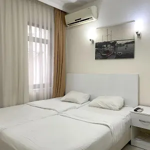 eagle-residence-taksim-34435.istanbul-turkeyhotels.com/
